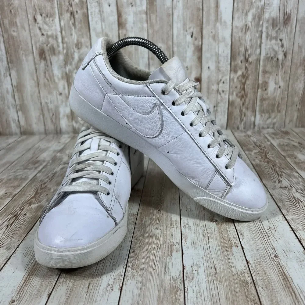 Nike Leather Blazer triple white av9370‎ 111 skate low womens 9